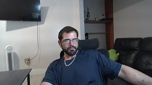 Zander823 online show from March 19, 8:53 pm