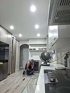 Zander823 online show from April 10, 11:45 pm