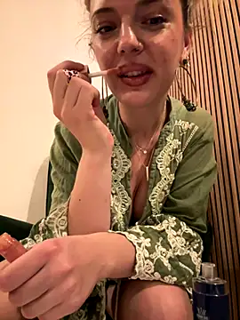 Snapshot of LexyGold chatting on October 3, 12:50 pm LexyGold online show from October 3, 12:50 pm