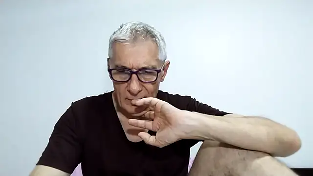 BIGUNCUTHARDCOCK online show from April 23, 12:39 am