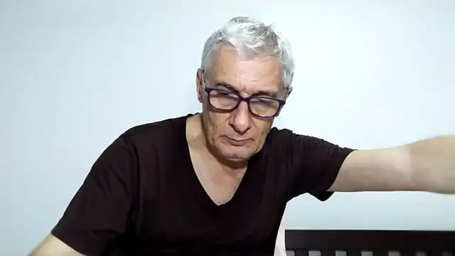 BIGUNCUTHARDCOCK online show from April 3, 1:28 pm