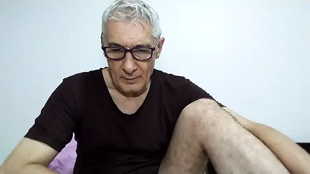 BIGUNCUTHARDCOCK online show from April 15, 12:49 am