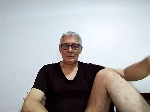 BIGUNCUTHARDCOCK online show from April 9, 3:08 am