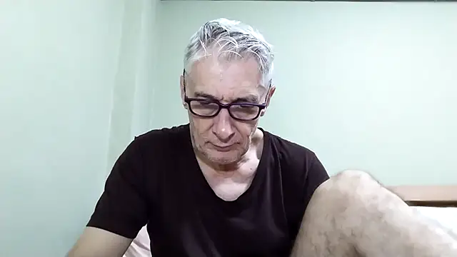 BIGUNCUTHARDCOCK online show from December 19, 1:42 am