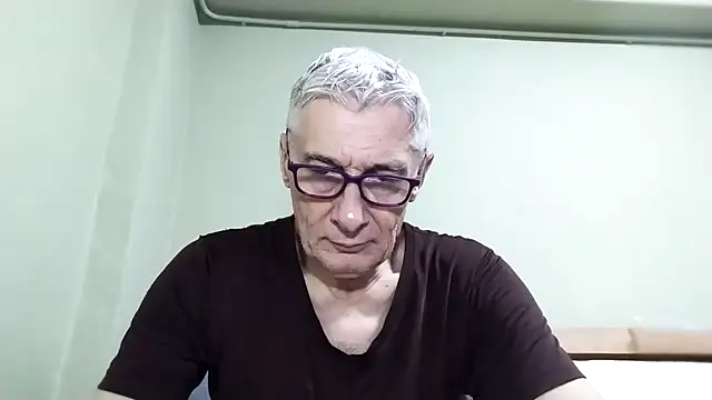 BIGUNCUTHARDCOCK online show from December 5, 1:27 am