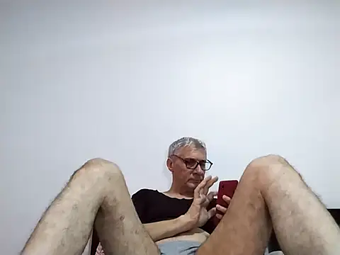 Snapshot of BIGUNCUTHARDCOCK chatting on February 23, 2:13 am BIGUNCUTHARDCOCK online show from February 23, 2:13 am