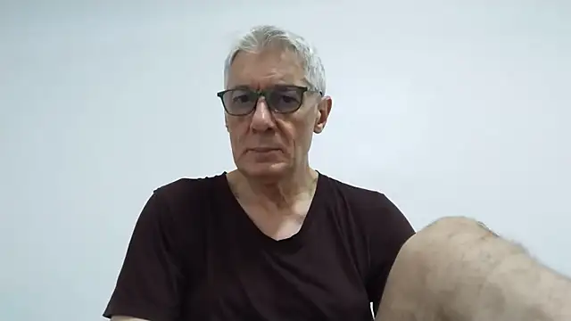 Snapshot of BIGUNCUTHARDCOCK chatting on June 13, 11:56 pm BIGUNCUTHARDCOCK online show from June 13, 11:56 pm