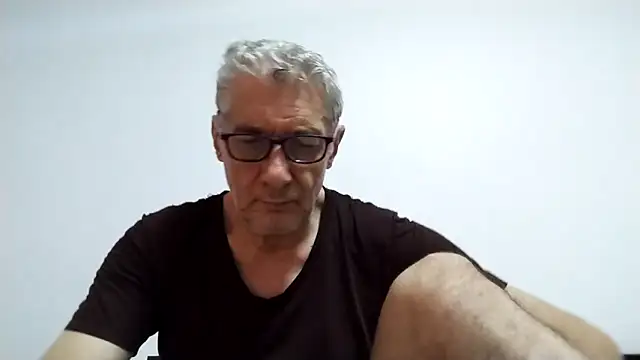 Snapshot of BIGUNCUTHARDCOCK chatting on February 16, 12:42 am BIGUNCUTHARDCOCK online show from February 16, 12:42 am