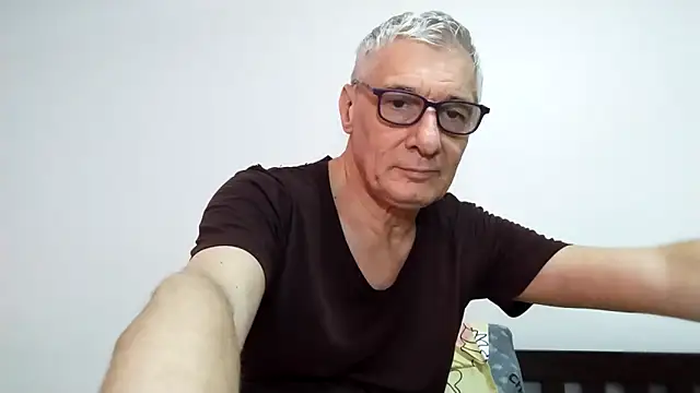 BIGUNCUTHARDCOCK online show from March 6, 1:22 am