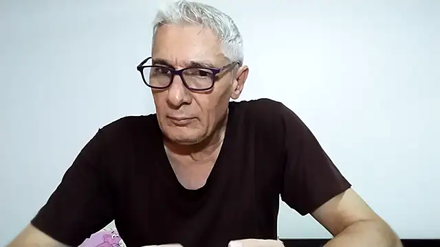 BIGUNCUTHARDCOCK online show from April 19, 12:44 am