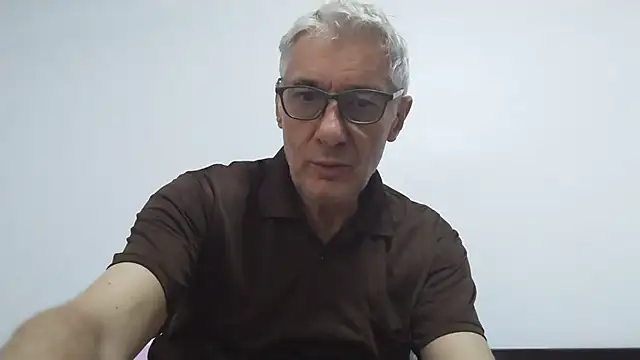 Snapshot of BIGUNCUTHARDCOCK chatting on June 20, 12:59 am BIGUNCUTHARDCOCK online show from June 20, 12:59 am