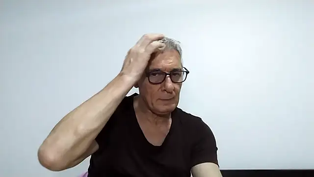 BIGUNCUTHARDCOCK online show from April 16, 2:18 pm