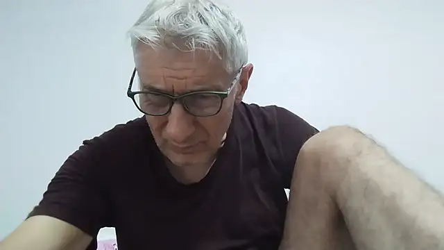 Snapshot of BIGUNCUTHARDCOCK chatting on June 29, 12:17 am BIGUNCUTHARDCOCK online show from June 29, 12:17 am