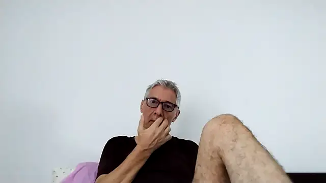 BIGUNCUTHARDCOCK online show from May 6, 1:53 am