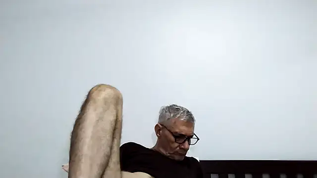 BIGUNCUTHARDCOCK online show from March 8, 2:04 am