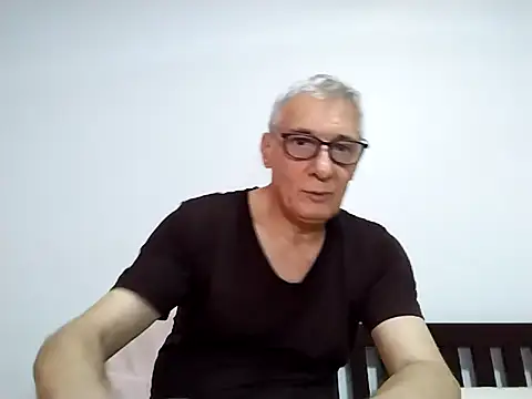 BIGUNCUTHARDCOCK online show from April 11, 2:41 am