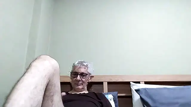 Snapshot of BIGUNCUTHARDCOCK chatting on October 19, 1:25 pm BIGUNCUTHARDCOCK online show from October 19, 1:25 pm