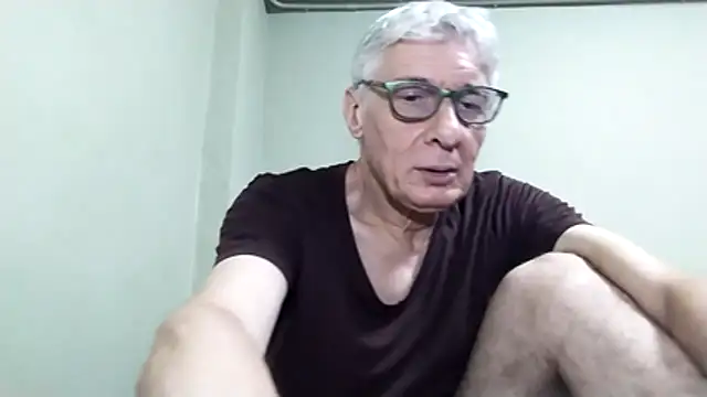 BIGUNCUTHARDCOCK online show from January 9, 2:13 pm