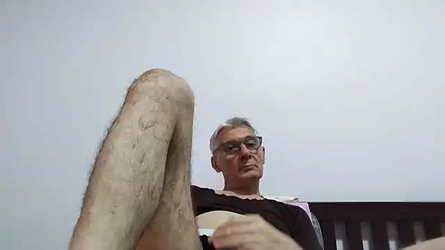 Snapshot of BIGUNCUTHARDCOCK chatting on June 25, 7:35 am BIGUNCUTHARDCOCK online show from June 25, 7:35 am
