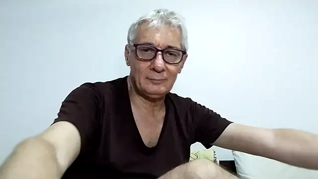 Snapshot of BIGUNCUTHARDCOCK chatting on February 23, 2:17 pm BIGUNCUTHARDCOCK online show from February 23, 2:17 pm