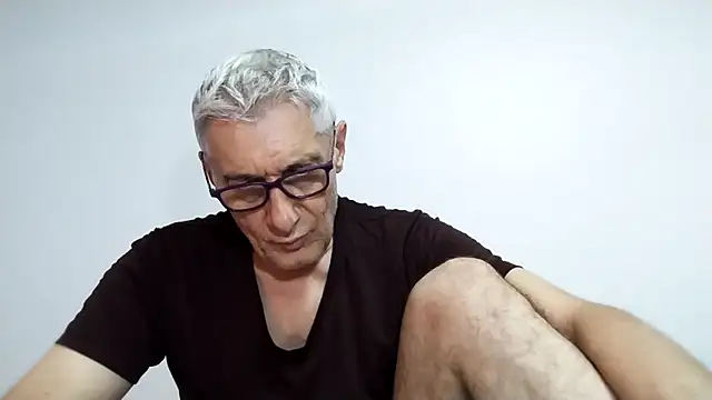 BIGUNCUTHARDCOCK online show from April 21, 2:03 am