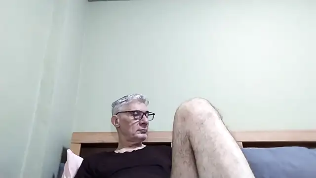 Snapshot of BIGUNCUTHARDCOCK chatting on October 14, 2:12 am BIGUNCUTHARDCOCK online show from October 14, 2:12 am