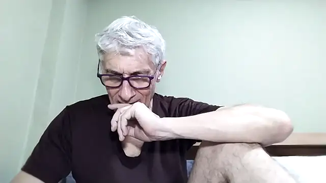 Snapshot of BIGUNCUTHARDCOCK chatting on November 23, 1:54 pm BIGUNCUTHARDCOCK online show from November 23, 1:54 pm