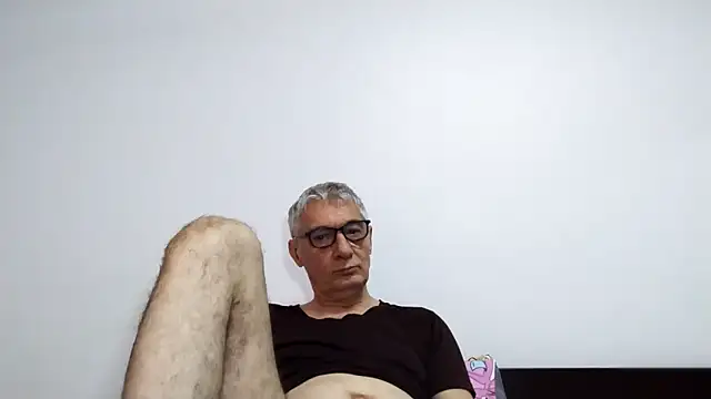 BIGUNCUTHARDCOCK online show from March 17, 1:52 am