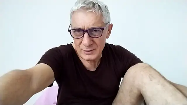 BIGUNCUTHARDCOCK online show from May 2, 1:22 am