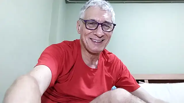 Snapshot of BIGUNCUTHARDCOCK chatting on January 18, 2:53 pm BIGUNCUTHARDCOCK online show from January 18, 2:53 pm