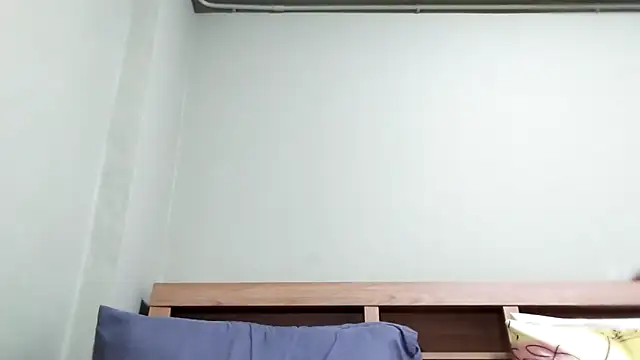 Snapshot of BIGUNCUTHARDCOCK chatting on December 4, 12:42 am BIGUNCUTHARDCOCK online show from December 4, 12:42 am