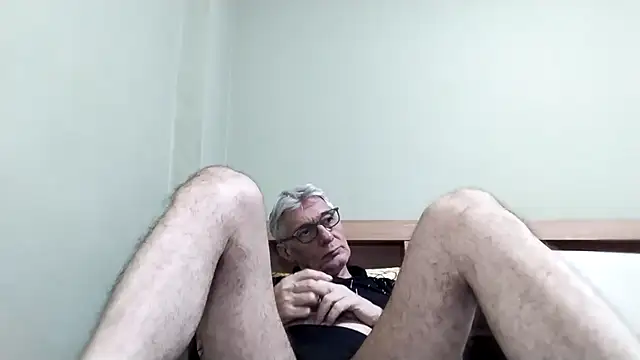 BIGUNCUTHARDCOCK online show from January 8, 1:55 am