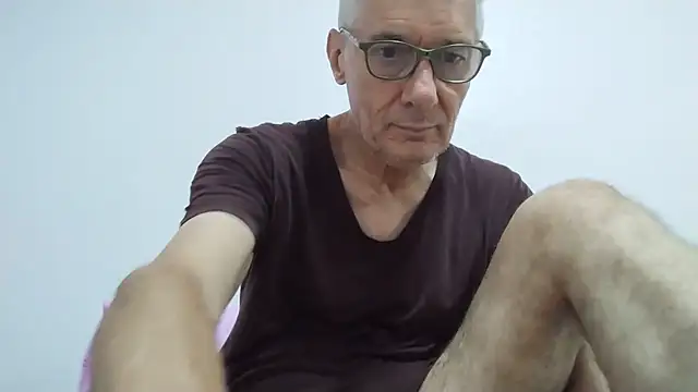 Snapshot of BIGUNCUTHARDCOCK chatting on July 4, 11:53 pm BIGUNCUTHARDCOCK online show from July 4, 11:53 pm