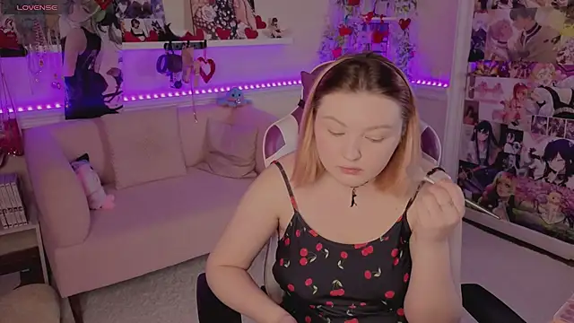 Unholy Lady online show from February 15, 6:36 am