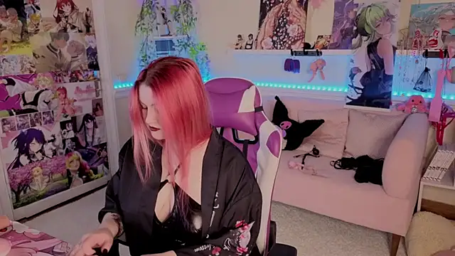 Unholy Lady online show from November 12, 6:17 am