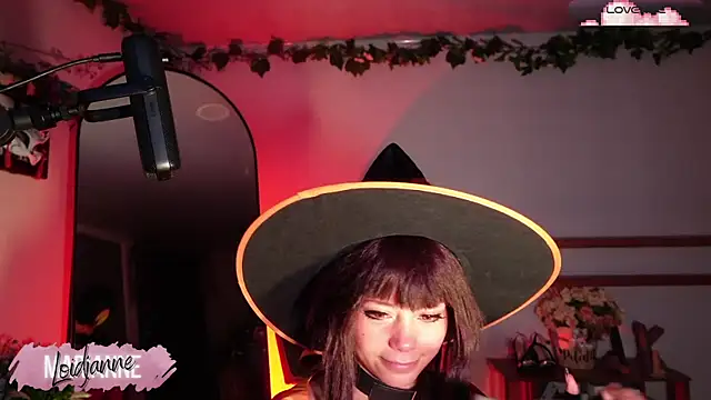 loIijanne online show from November 13, 12:14 am