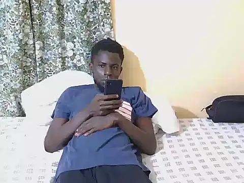 Snapshot of large_blackdick chatting on September 22, 8:04 pm large blackdick online show from September 22, 8:04 pm
