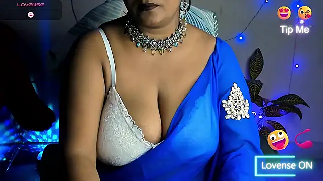 Snapshot of Love_Winss chatting on September 30, 5:19 pm Love Winss online show from September 30, 5:19 pm