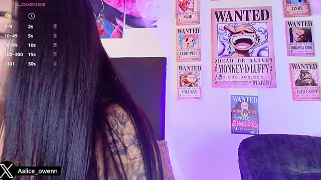 Aliceowenn online show from February 19, 7:00 pm