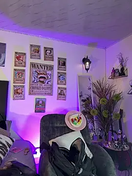 Aliceowenn online show from February 12, 6:40 pm