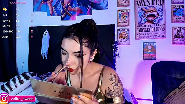 Aliceowenn online show from October 30, 10:28 pm