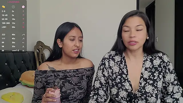 Snapshot of 2SummerLove1 chatting on January 26, 3:36 pm 2SummerLove1 online show from January 26, 3:36 pm