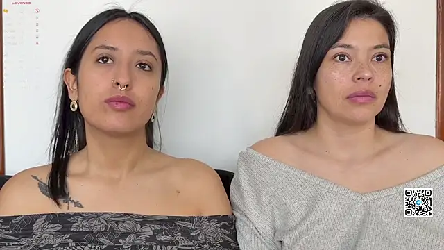 2SummerLove1 online show from April 13, 2:10 pm