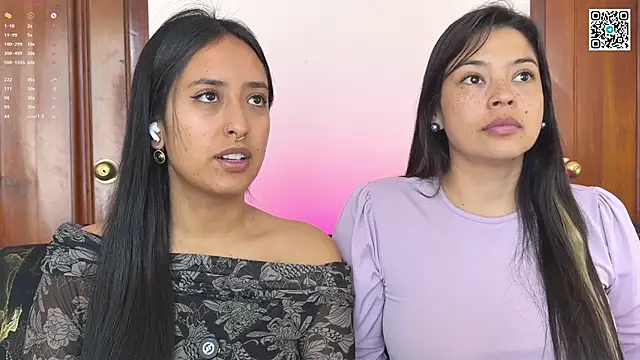 2SummerLove1 online show from March 14, 8:15 pm