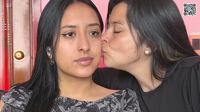 2SummerLove1 online show from March 11, 2:55 pm