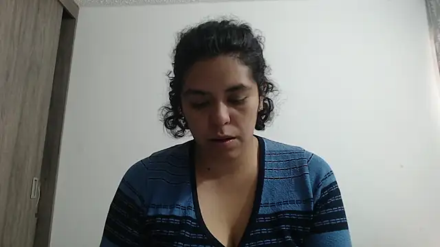 Snapshot of Anne_purple chatting on September 23, 4:14 pm Anne purple online show from September 23, 4:14 pm
