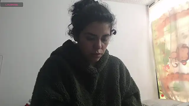 Snapshot of Anne_purple chatting on March 17, 4:01 pm Anne purple online show from March 17, 4:01 pm