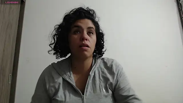 Snapshot of Anne_purple chatting on October 3, 4:52 pm Anne purple online show from October 3, 4:52 pm