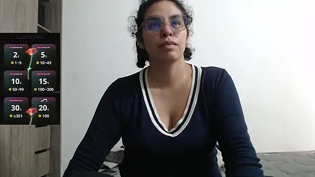 Snapshot of Anne_purple chatting on September 17, 6:10 pm Anne purple online show from September 17, 6:10 pm