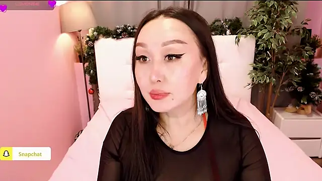 Snapshot of Julianna_Jami chatting on January 5, 6:13 pm Julianna Jami online show from January 5, 6:13 pm